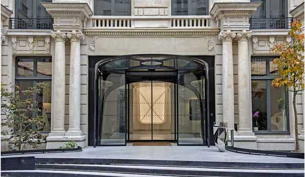 53FSH - FSH - Madame La Marquise